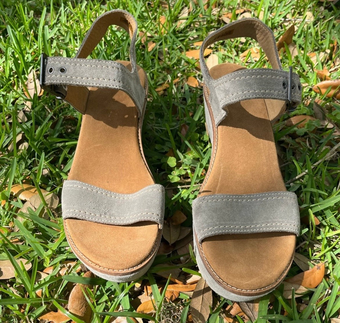 Suede Clarks Aisley Orchard Wedges