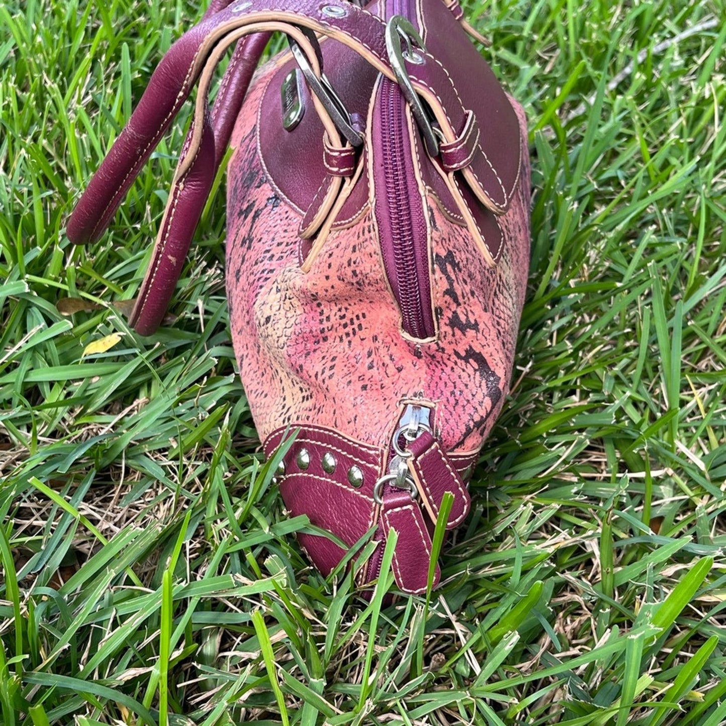 Vintage Sharif Purse with Bottom Zipper to Expand