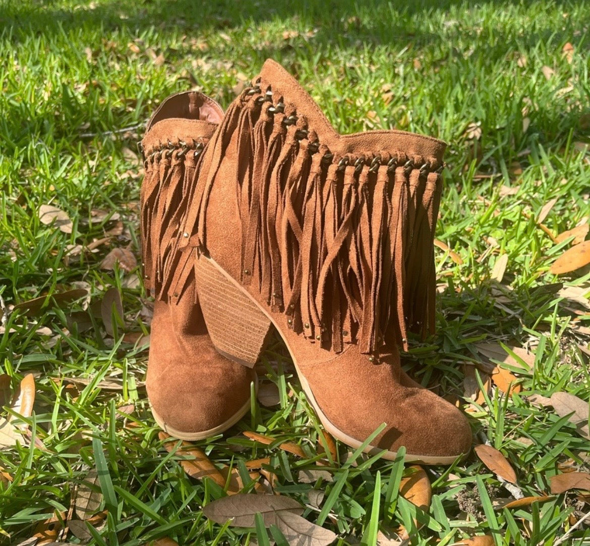 Not Rated Alonzo Fringe Boots