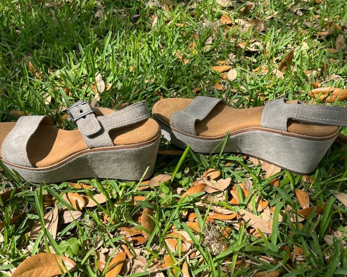 Suede Clarks Aisley Orchard Wedges