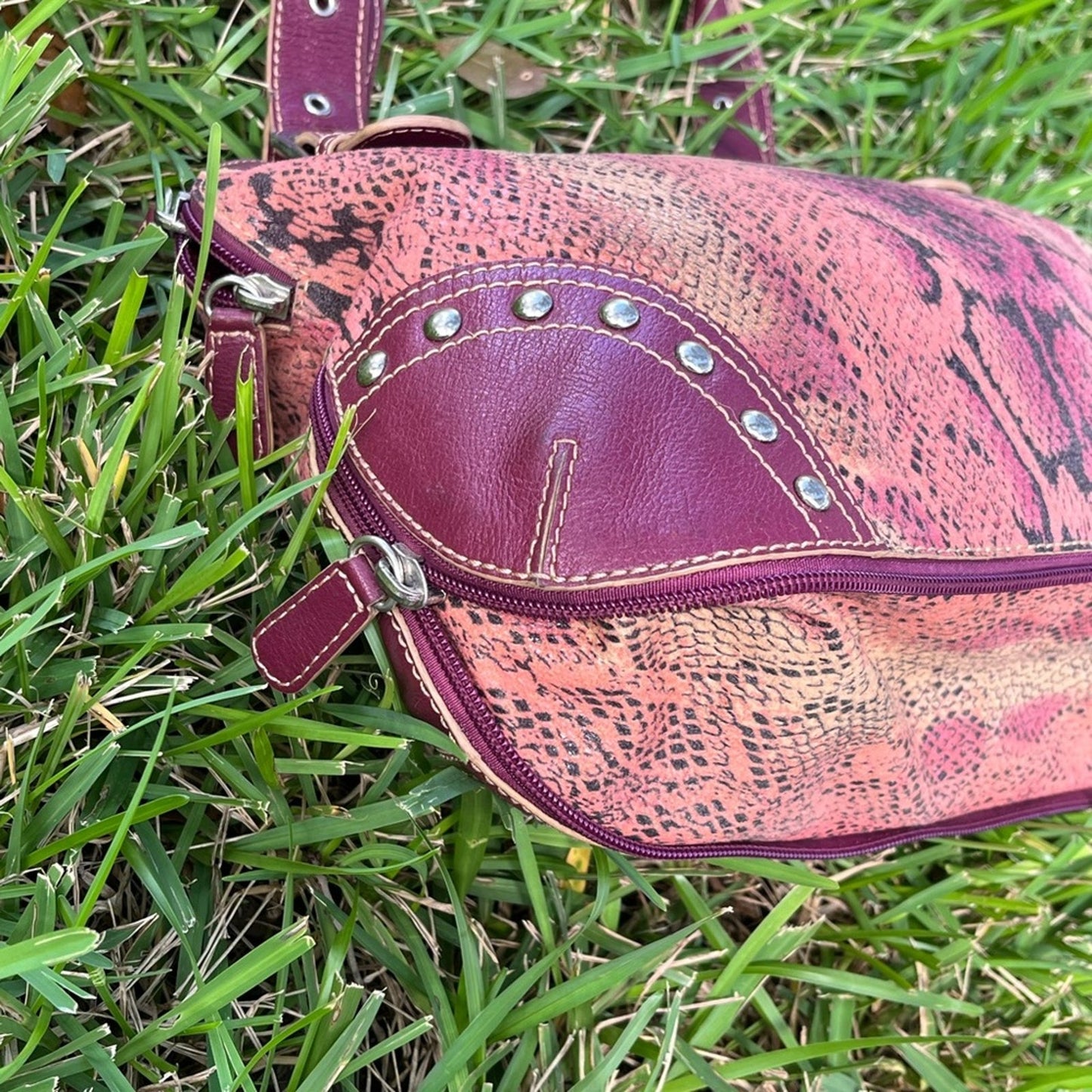 Vintage Sharif Purse with Bottom Zipper to Expand