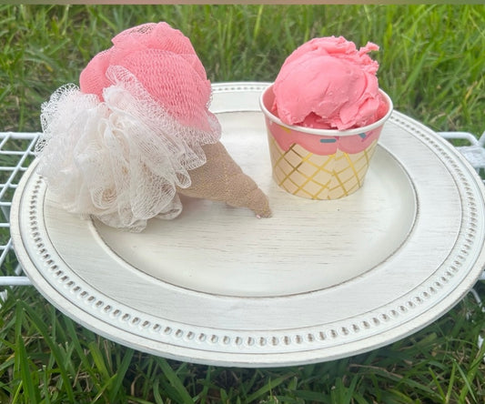 4 Scoops of Strawberry Goat’s Milk Soap & Loofah Set