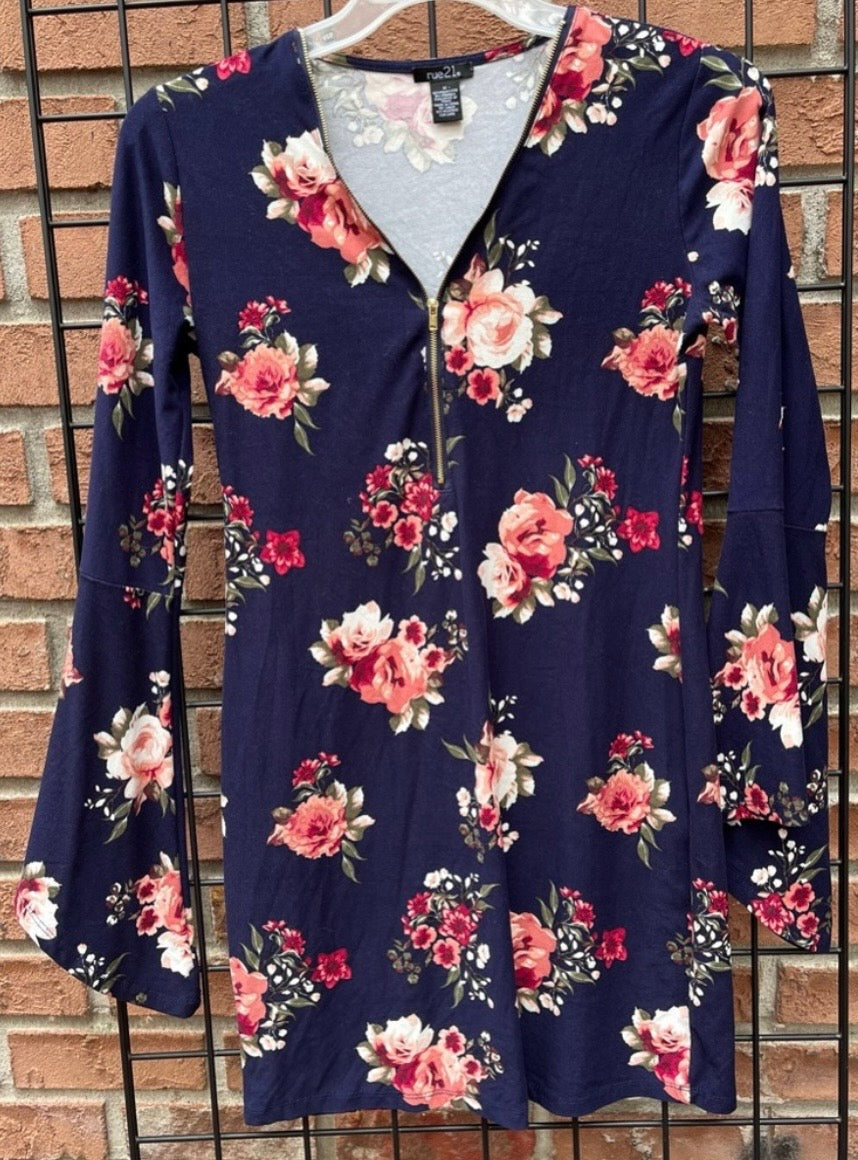 Rue21 Floral Bell Sleeve Zip Up Dress
