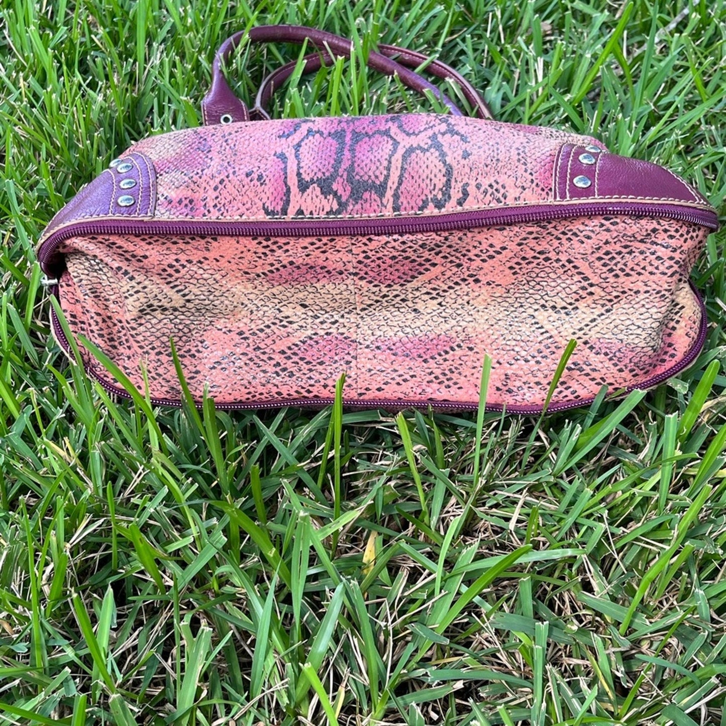 Vintage Sharif Purse with Bottom Zipper to Expand