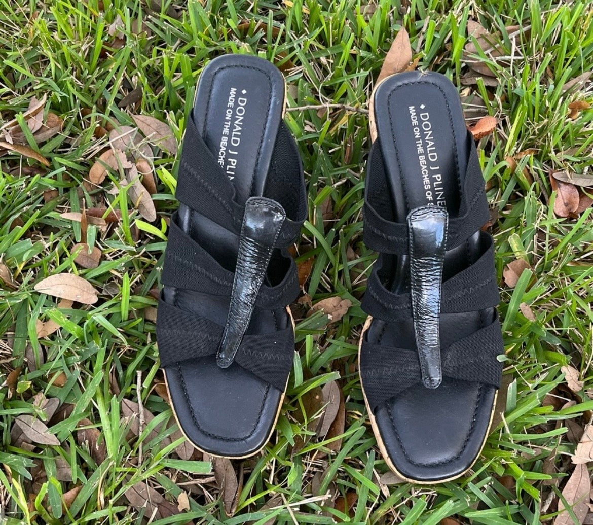 Donald Pliner Wedges
