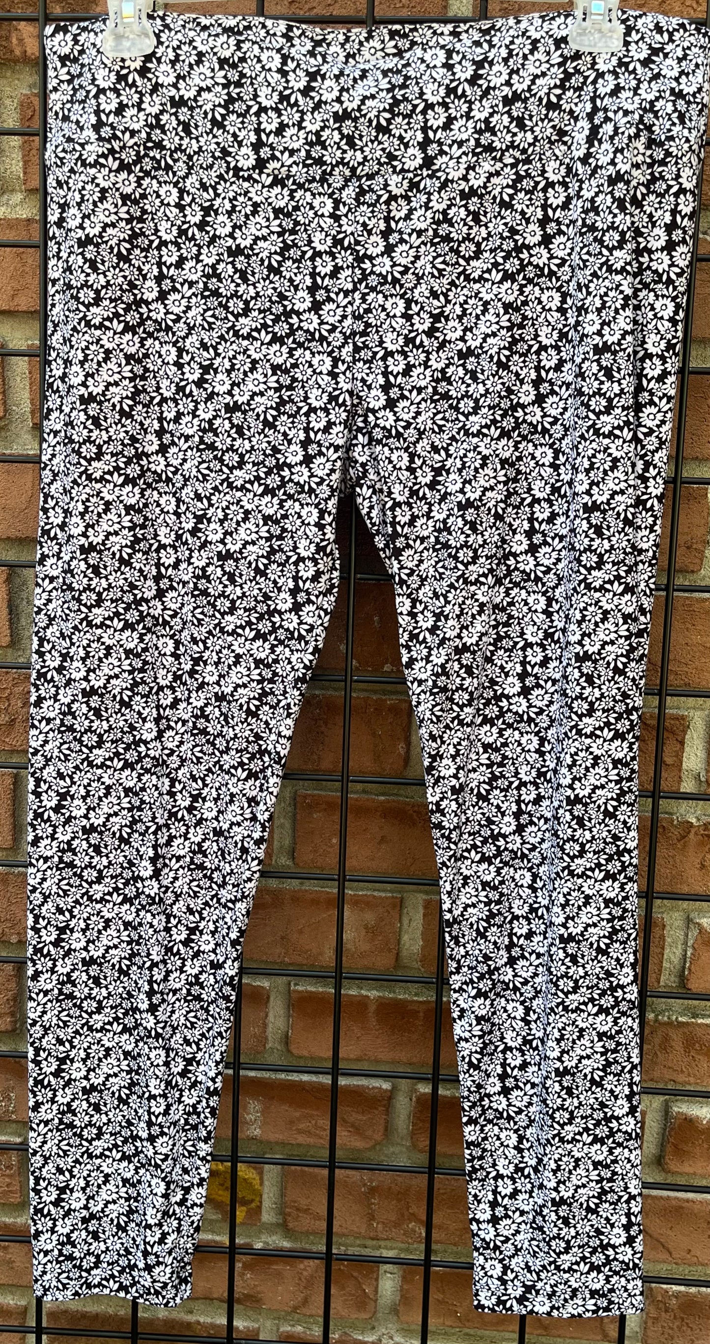 Black and White Floral Legging’s