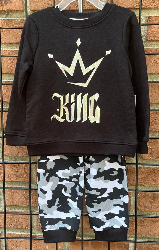 King Camo Outfit