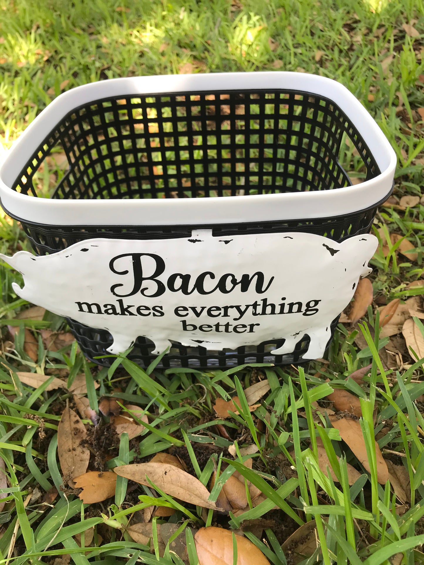 Pig Basket